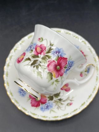 Taza café Royal Albert Agosto