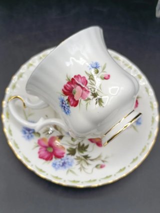 Taza café Royal Albert Agosto