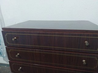 Mesita de noche / Cajonera de madera