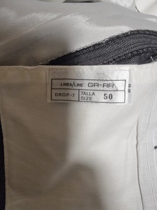 Traje de novio media etiqueta gris