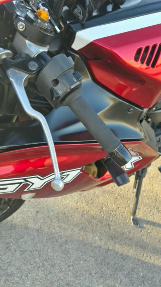 Yamaha R7 2022 - 77km