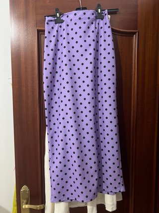 Falda larga lunares morada y negra