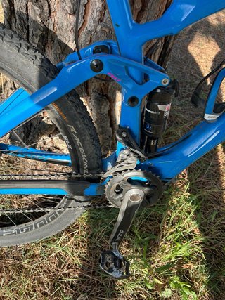 Bicicleta de carbono Felt azul 27,5 como nuevo