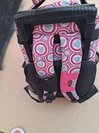 Mochila Totto con ruedas y estampado
