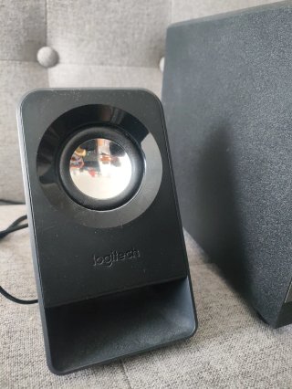 Altavoces 2.1 Logitech con Subwoofer