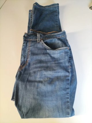 Pantalón vaquero Levis caballero azul