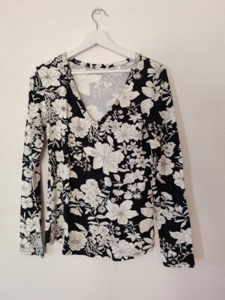 Blusa estampada manga larga