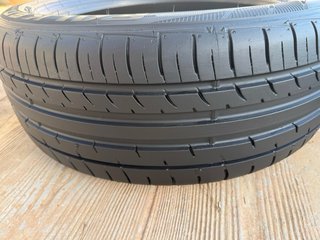 Juego de 4 neumáticos 215/50 R 18 92Y