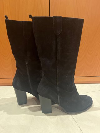 Botas altas de ante negras
