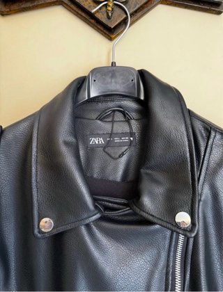Vestido Zara polipiel motero Talla L