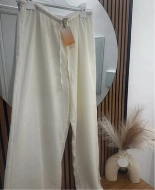 Conjunto blanco top y pantalón palazzo
