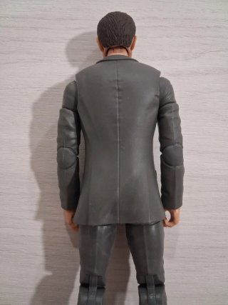 Figura Matt Murdock con bastón y periódico