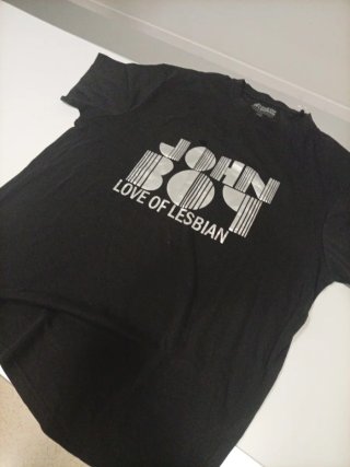 Camiseta Love of Lesbian John Boy