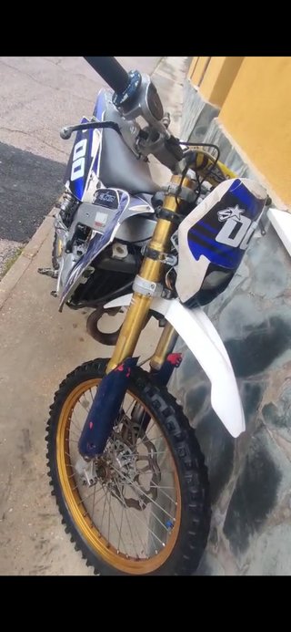 Moto Rieju XR Enduro/Motocross Azul y Blanca