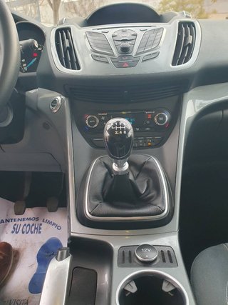 FORD C-Max 1.0 EcoBoost 125 Auto Start-St. Titanium