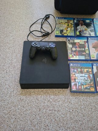 PS4 (PlayStation 4) + 9 Juegos + mando + maletín