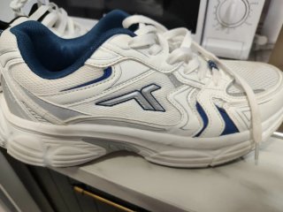 Zapatillas deportivas hombre plateadas y blancas