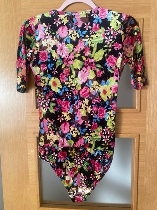 Body flores terciopelo Zara Talla S
