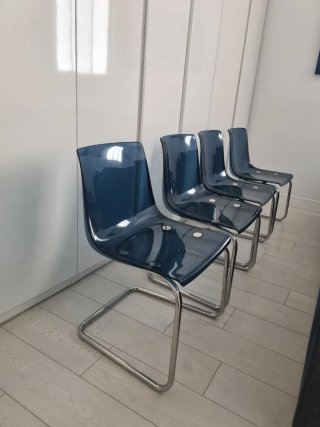 4 Sillas IKEA Tobias Azul Transparente