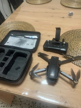 Dron Negro y Naranja con Mando