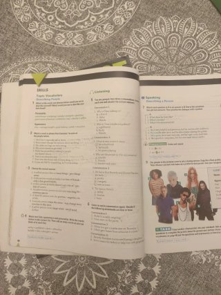 Libro ingles contrast 1o bachillerato