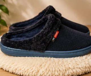Pantuflas azules forradas