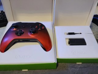 Mando Xbox Volcano Shadow