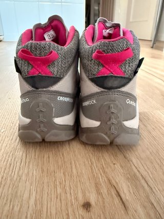 Botas montaña Quechua T35