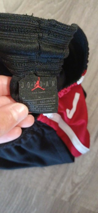 Conjunto Jordan Talla M Negro/Rojo