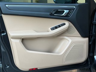 Porsche Macan Macan