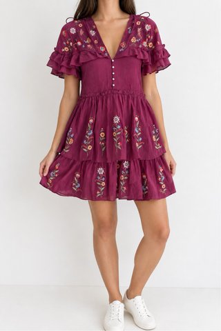 Vestido Zara bordado floral burdeos talla L