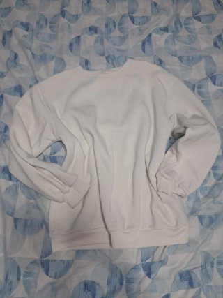 Sudadera blanca básica