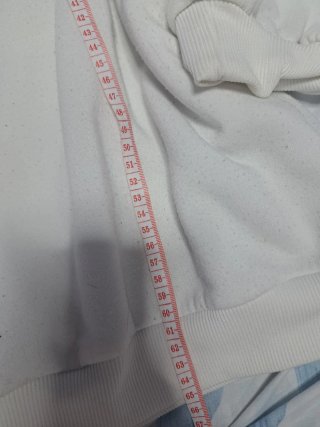 Sudadera blanca básica
