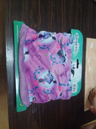 Braga de cuello Vampirina niña