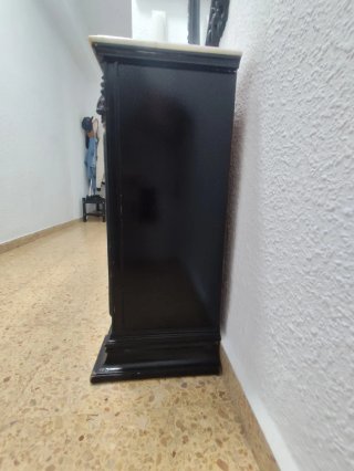 Mueble recibidor vintage negro tapa de mármol