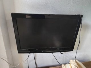 Televisor OKI Negro