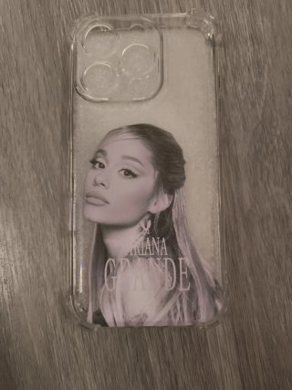 Funda iPhone 16 Pro Ariana Grande