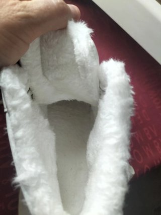 Botines blancos con pelo interior