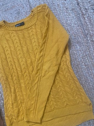 Jersey Stradivarius mostaza trenzado
