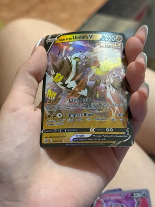Cartas Pokémon VMAX, V y VMAX