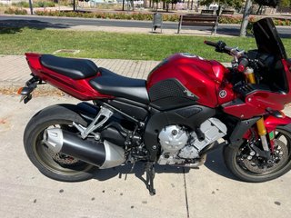 Yamaha FZ1S 2011 Roja