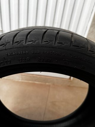 Pareja Neumáticos Bridgestone 225/40 R18 92Y