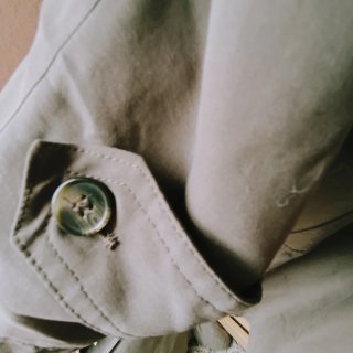Gabardina gris larga