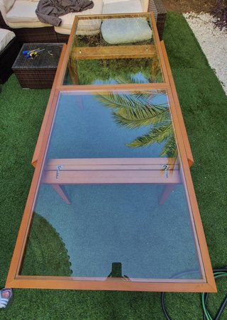 Mesa de comedor extensible de madera y cristal