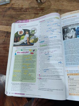 2 libros de texto ingles 1° bachillerato