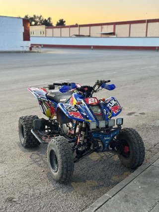 Suzuki LTZ 400