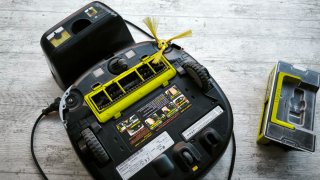Robot Aspirador LG HOM-BOT Negro - Piezas