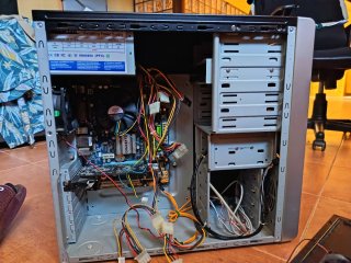 PC Sobremesa Antiguo para Reparar/Piezas