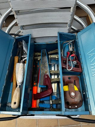 Caja de herramientas metálica con lote profesional