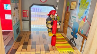 Estación de bomberos Hape de madera